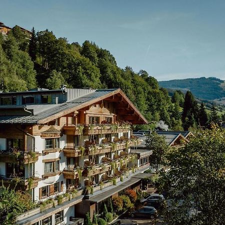 Familien Hotell Saalbach-Hinterglemm Eksteriør bilde