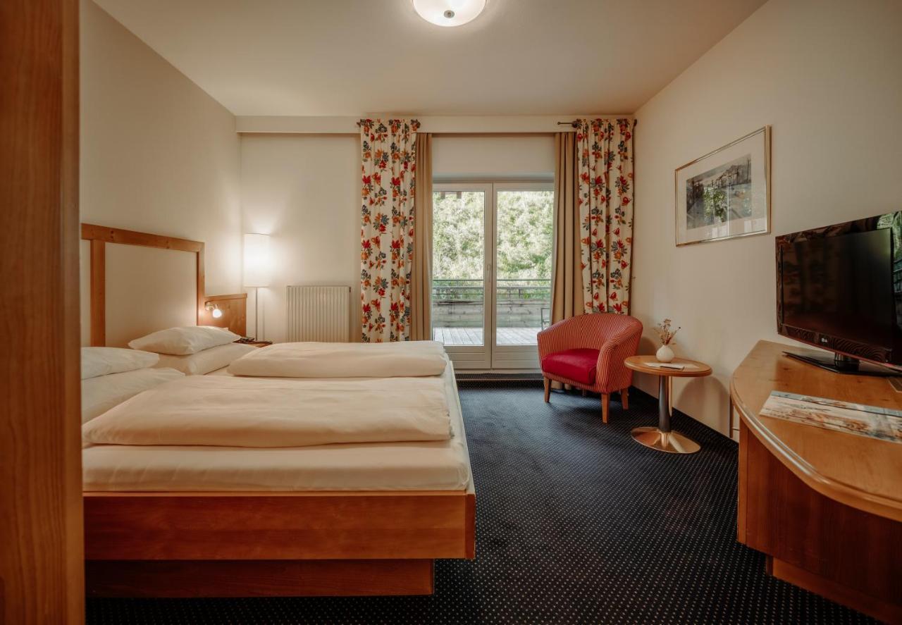 Familien Hotell Saalbach-Hinterglemm Eksteriør bilde