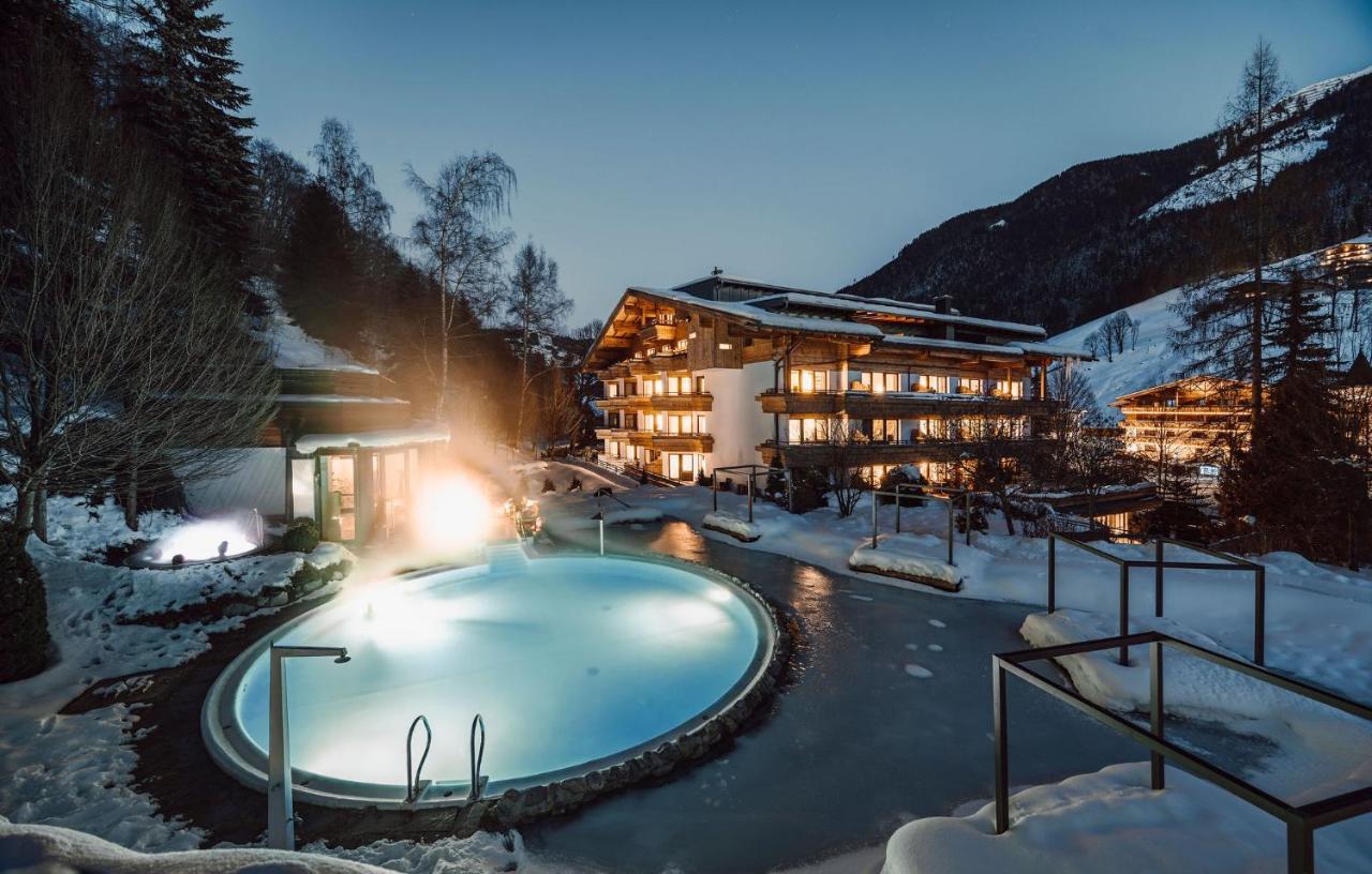 Familien Hotell Saalbach-Hinterglemm Eksteriør bilde