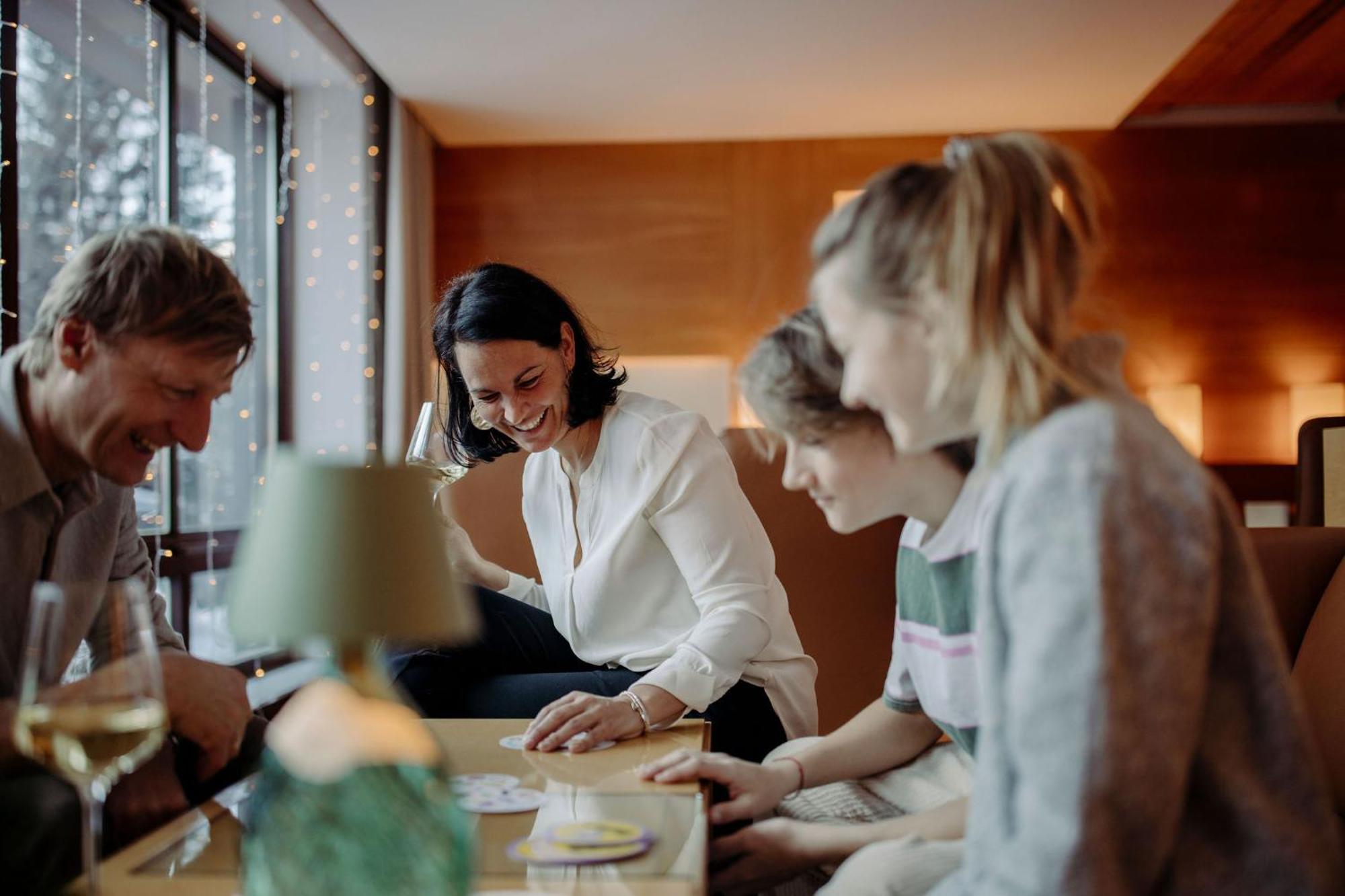 Familien Hotell Saalbach-Hinterglemm Eksteriør bilde